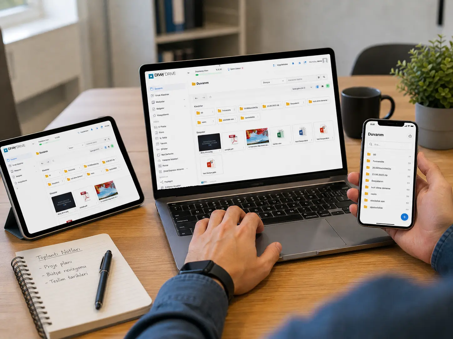 Mobil, tablet ve masaüstünde dosyalarınıza erişim — Divvy Drive